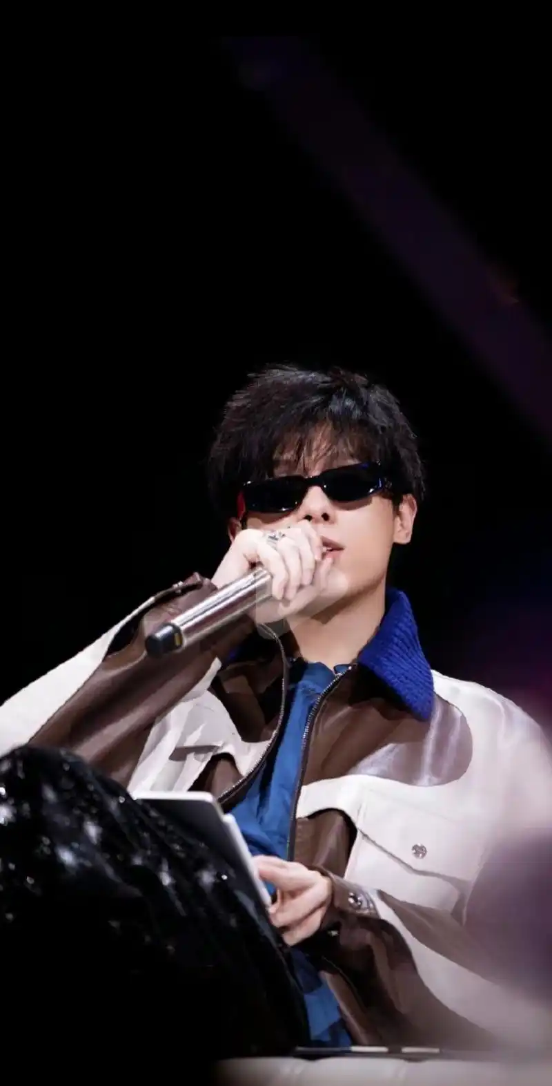 说唱歌手"法老"捐款129万给志愿军老兵