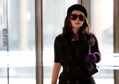 新编辑部故事未播先火陈好双重性格受期待