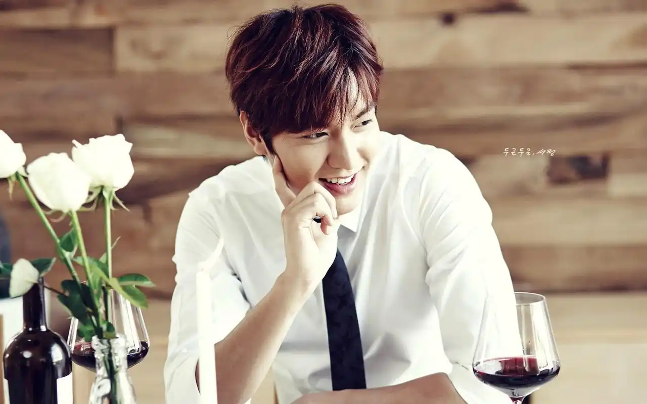 韩国优质偶像明星李敏镐高清电脑桌面壁纸