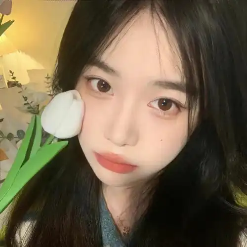 真人女生头像分享#头像#  恨不得一周七天一天一个头像