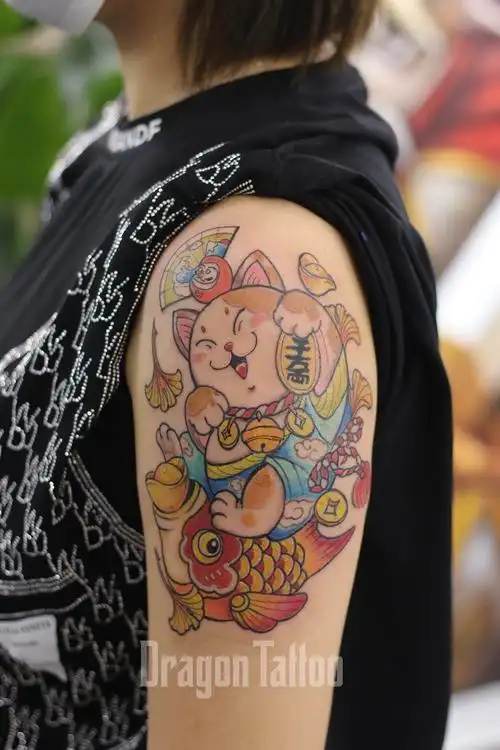 招财猫纹身 大臂猫纹身