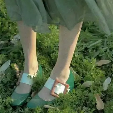 女生ins森系头像高清好看的女生头像仙气温柔森系ins风格图片