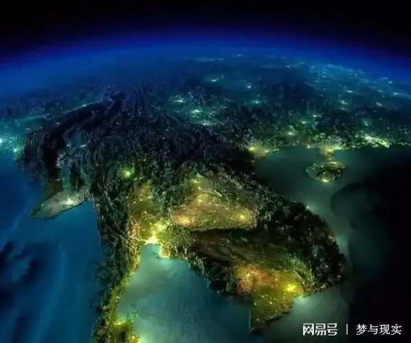 卫星在太空拍摄的地球各地夜景夜幕下的城市灯光璀璨令人陶醉