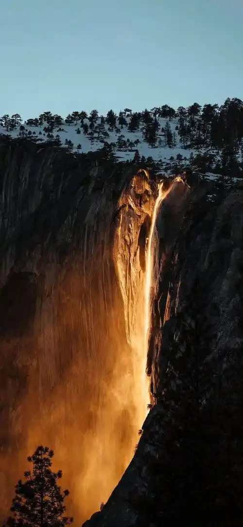 壁纸 风景 旅游 瀑布 山水 桌面 690_1495 竖版 竖屏 手机