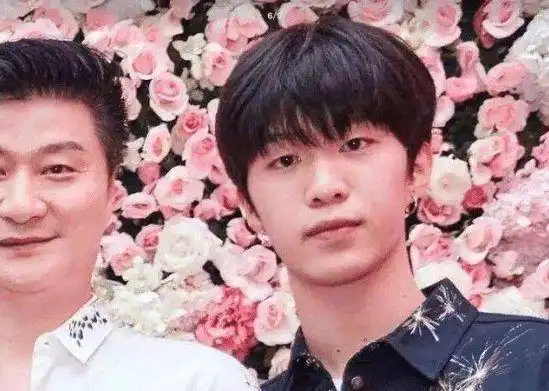 范丞丞与范冰冰关系疑似被曝光还有和洪金宝的绯闻越来越像