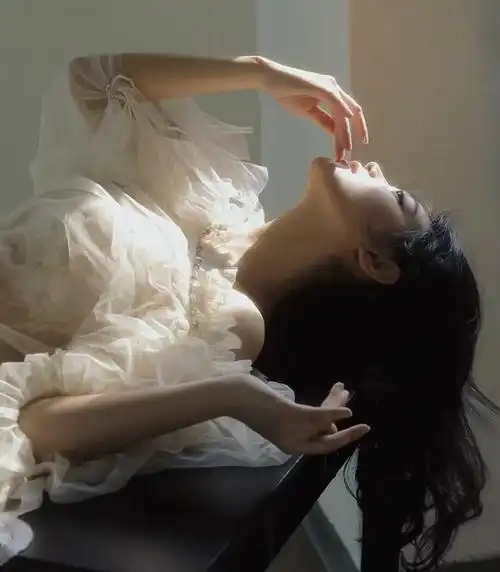 高级感头像女 - 堆糖,美图壁纸兴趣社区