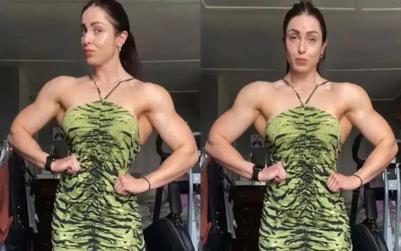 漂亮的女子形体肌肉女,练成这样健美的身材肯定付出了很多,优美的肌肉