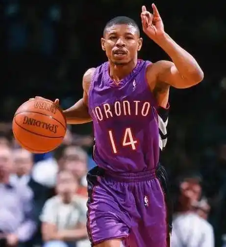 身高只有1米6的博格斯比一般人矮为什么能在nba打14年呢