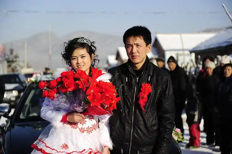 发一组东北农村婚礼 人物篇