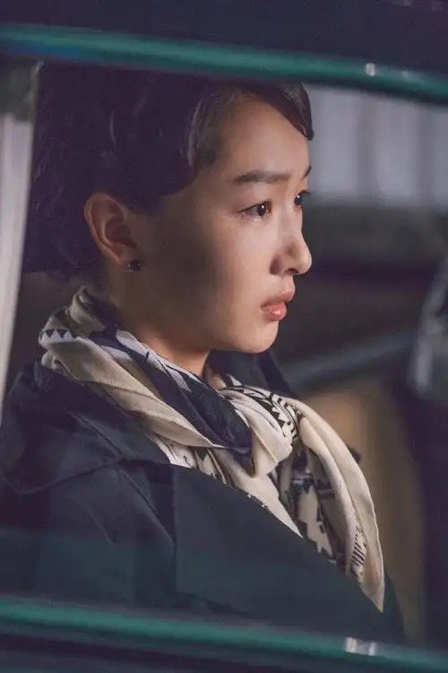 周冬雨《麻雀》高清剧照图片[12/15]_电视剧_美桌网