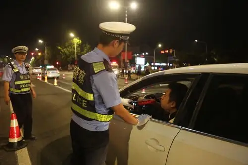 【济南交警】酒驾查处不停歇 统一行动零松懈