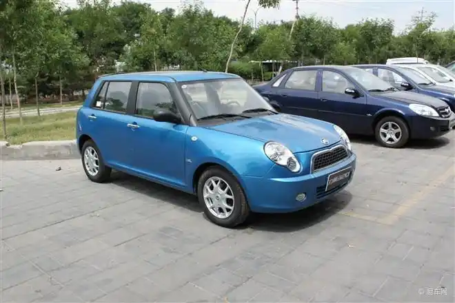 力帆320 灵炫版 lx力帆320静止外观