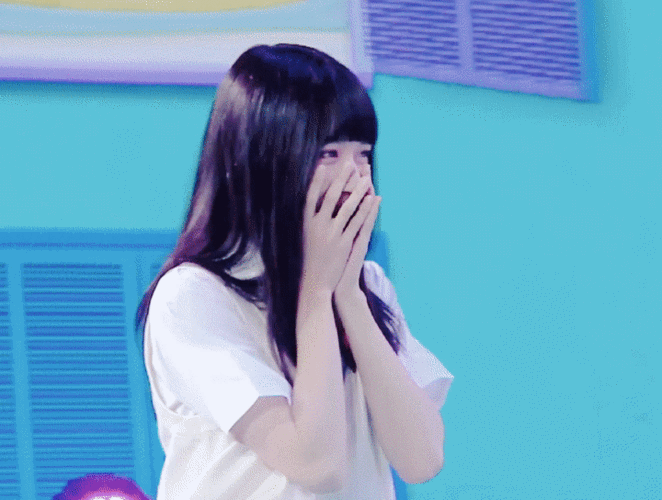 友友们…贺峻霖也太美了