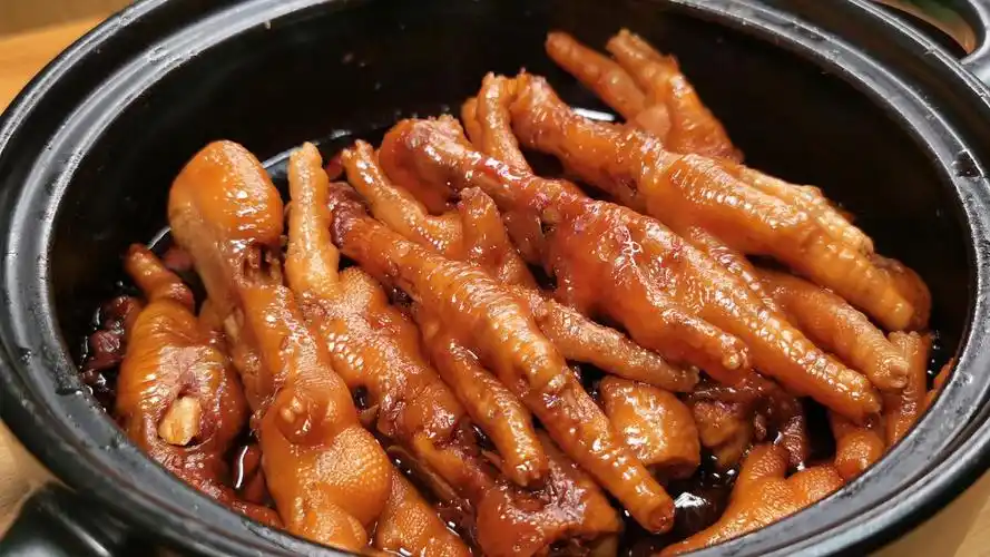 【一点资讯】想吃卤鸡爪,轻松在家做,软糯入味,又香又好吃,做法超简单