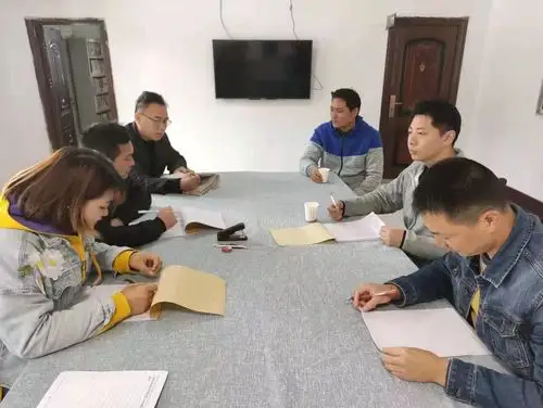 安岳双庙村住新房搞产业贫困村上演变形记