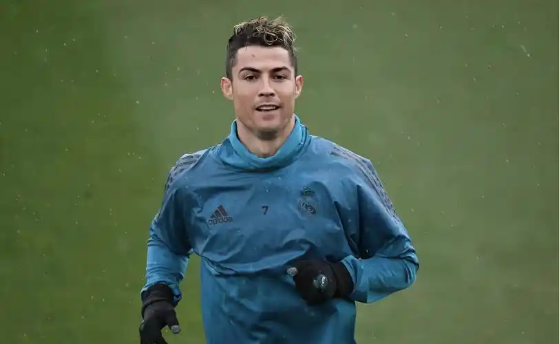 c罗回到皇马训练基地进行单独训练_relevo_世界杯_个人