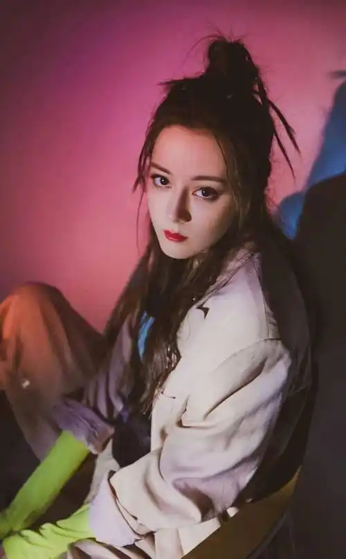 分享图片,闭月羞花的迪丽热巴写真照