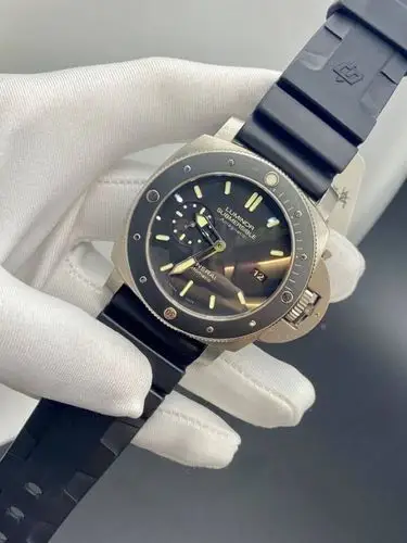 沛纳海00389硬汉运动系列