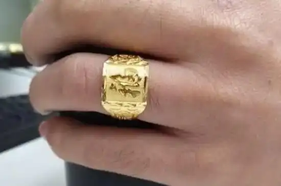 男生戒指戴哪只手