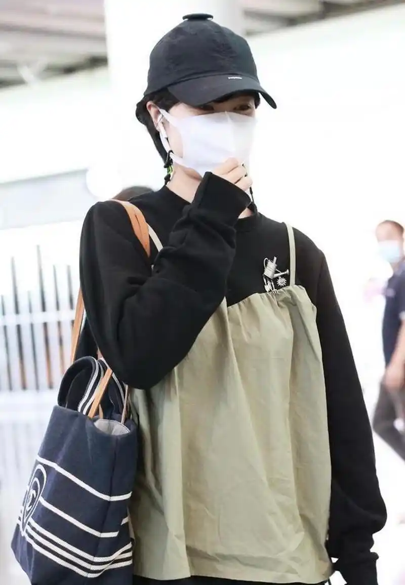 郁可唯《绒花》《蓝短裤》,《思慕》《小时代》《时间煮雨》