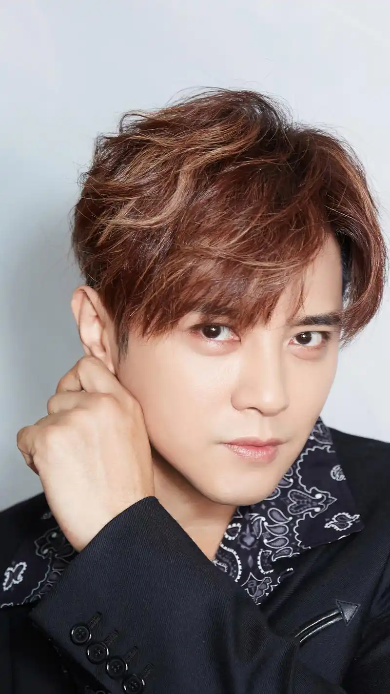 罗志祥帅气写真手机壁纸