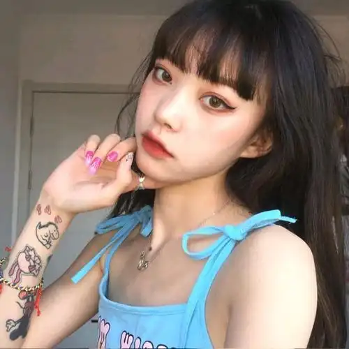 女人性感小qq头像■黑白超拽霸气的女生qq个性头像大全