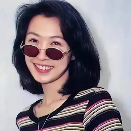 香港短发女神你最中意谁?_罗美薇