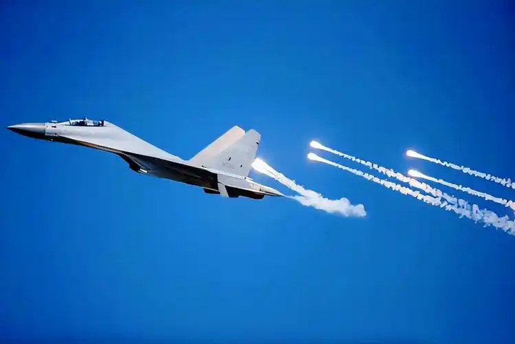 中国为何不出口歼16?性能太过全面先进,中国空军已然_