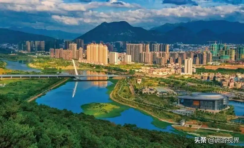 福清,雅号"玉融",是位于福建省东部沿海,省会中心城市福州市南部的