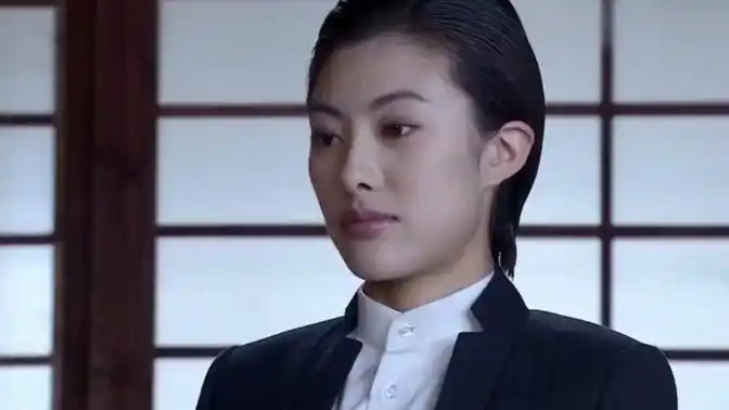 喋血孤岛:老藤原让薰子南下,竟隐藏着大阴谋,女特工要小心-影视综视频