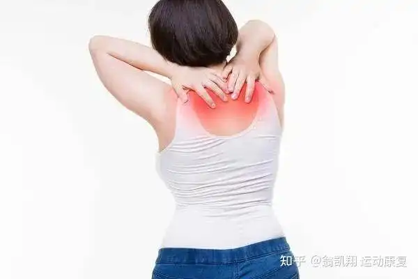 一,按压后背引起胸椎出现疼痛的原因
