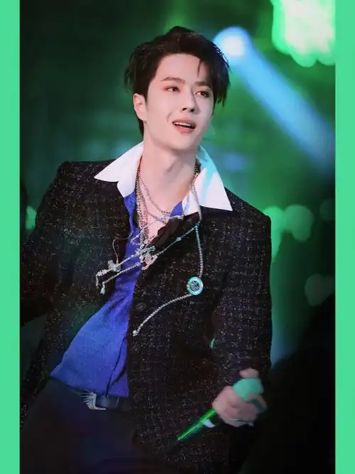 78乐华演唱会的王一博壁纸2