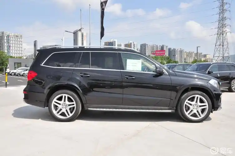 【奔驰gl级2015款gl500 4matic正侧车头向右水平汽车图片-汽车图片