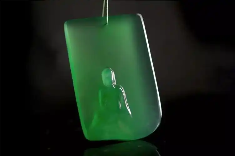 王朝阳当代翡翠雕刻新美学越简越高级