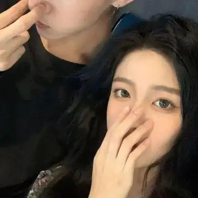 干净好看小众别致的高质量情侣头像真人