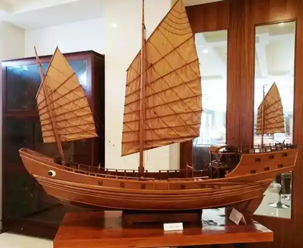 三亚船舶博物馆.中国古代有广船,福船,沙船,乌船四种船型.