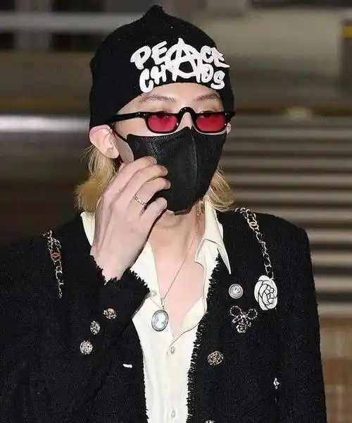 权志龙ins取关jennie!「顶流cp」疑似分手?