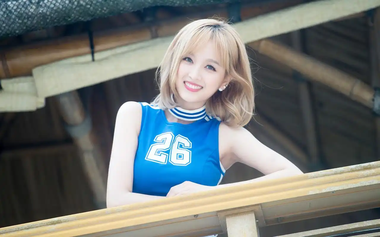 吴宣仪性感高清桌面壁纸图片