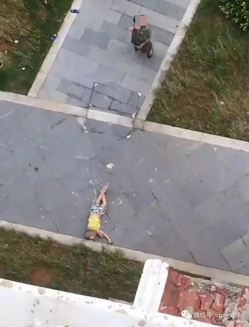 惊福州一小区高层坠下5岁男童当场死亡事故现场令人痛心