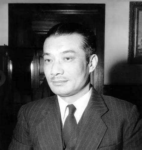 永生的战士————安重根