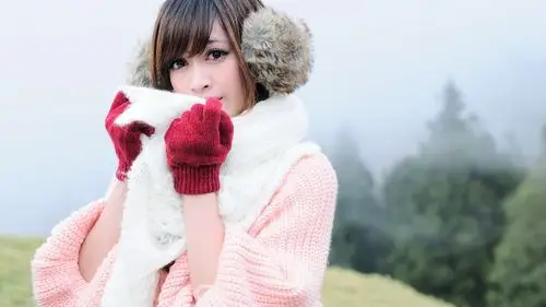 大眼美女室外写真电脑高清桌面壁纸下载8