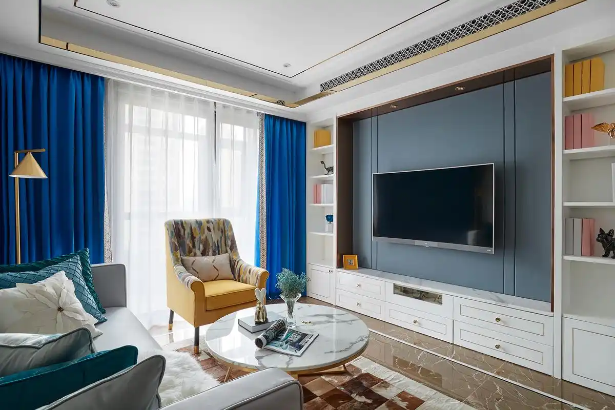 法式风格三居室电视背景墙装修效果图