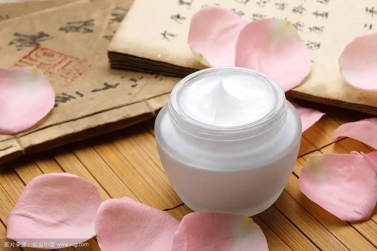 润肤霜