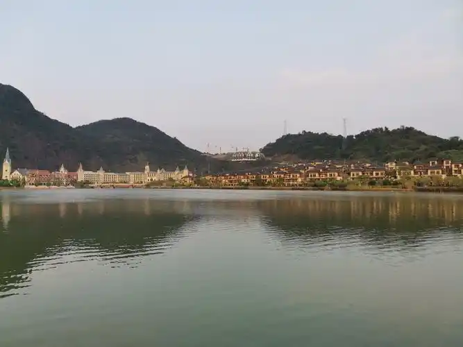 奥园英德心花小镇