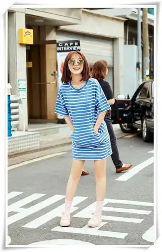 李菲儿为秀腰拼了,衣服下半截直接撕烂!网友:baby绝不敢这样做