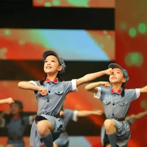 儿童小红军星星在闪烁舞蹈演出服闪闪红星幼儿八路军合唱表演服装