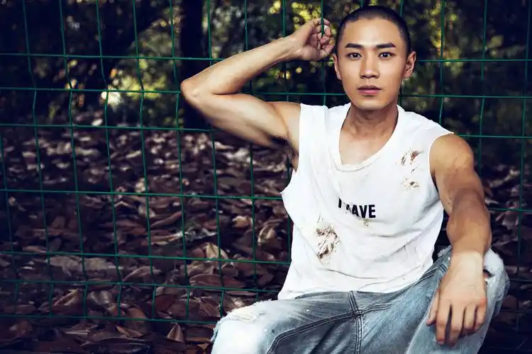 李中煜《语星如愿之步步杀机》热拍 曝禁欲系眼神杀大片荷尔蒙爆棚