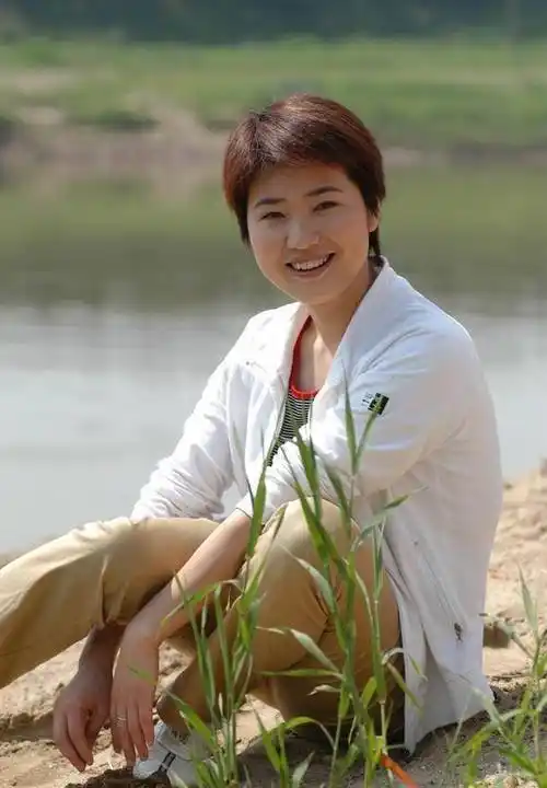 主持人张丹丹:曾经风头高过谢娜,因口不择言央视花旦,被雪藏_节目