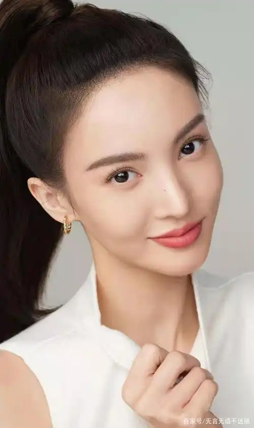 姐姐金晨,品牌代言美照,姐姐这颜值爆表了