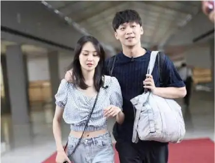 郑爽张恒孩子出生证明曝光郑爽代双胞胎实锤